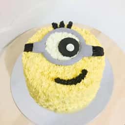 Minion Face Cream Cake