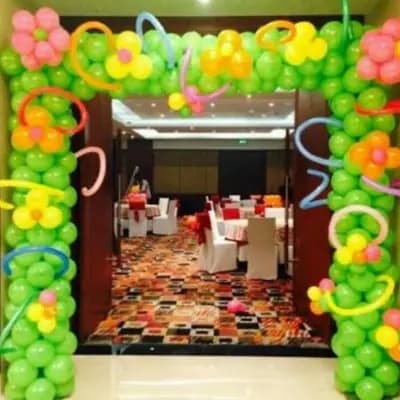 Square-shaped Entrance Gate