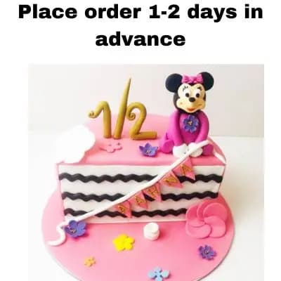 Minnie Mouse Half Cake