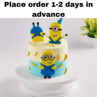 Minion Banana Cake