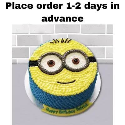 Minion Face Cake