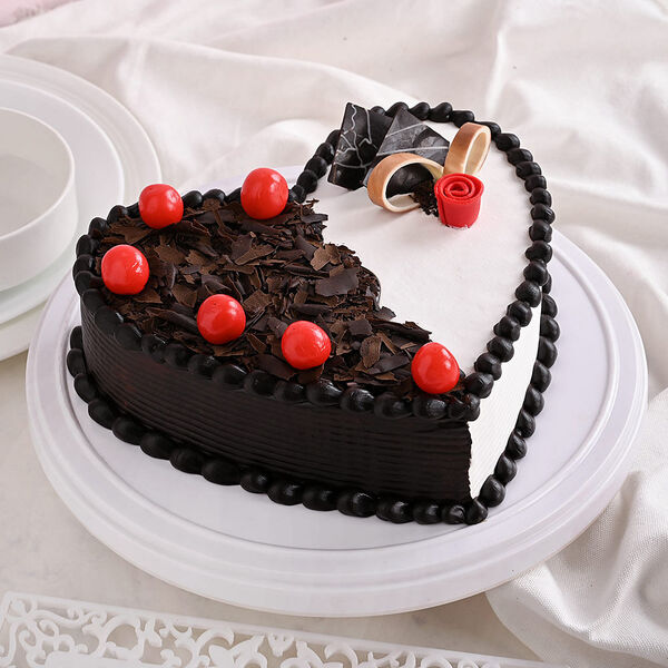 Black Forest Vanilla Heart Cake