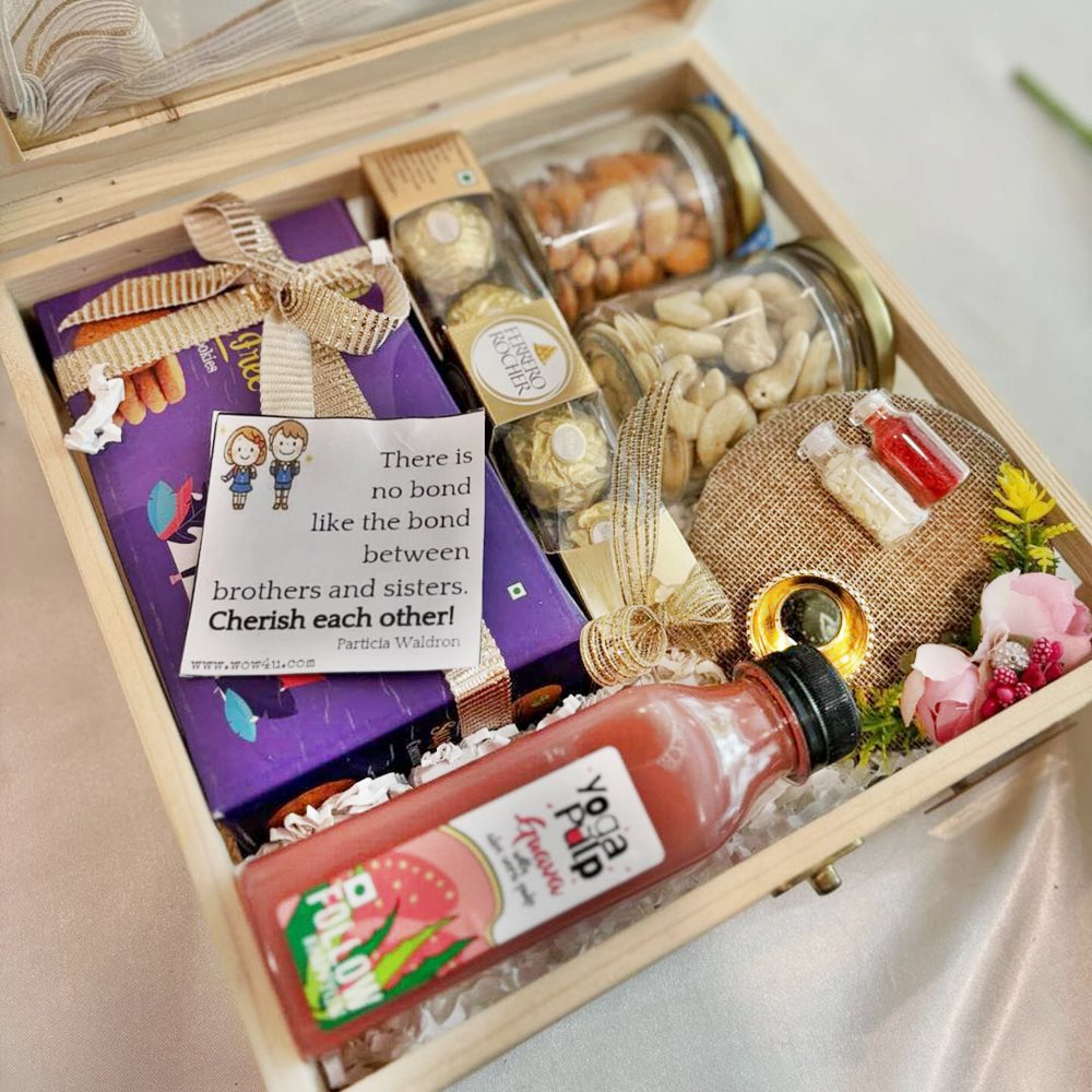 Festive Bond Hamper