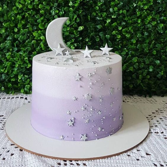 Minimal Design Cake: