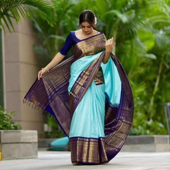 back view of model girl wearing red kerala silk saree generative AI  29640060 Stock Photo at Vecteezy