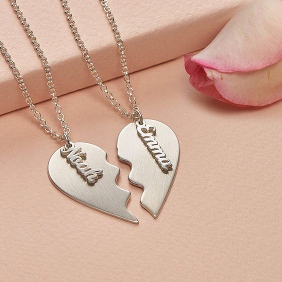 Valentine's Day Gifts for Girlfriend - customized couple pendant